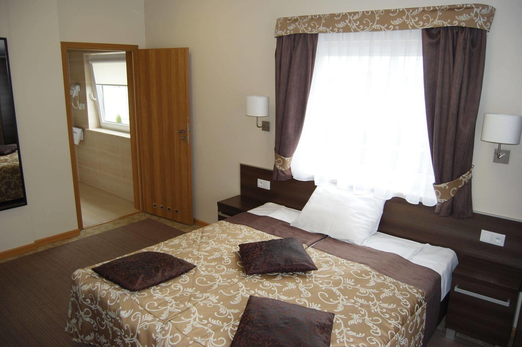 Zloty Staw Bed and Breakfast Borkowo  Eksteriør billede
